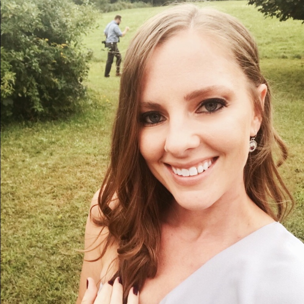 Meet your Posher, Danielle